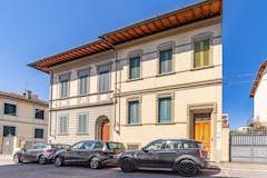 Two-bedroom Apartment of 85m² in Via Umberto Crocetta 36