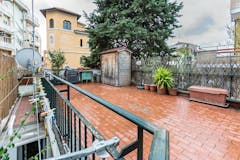 Two-bedroom House of 57m² in Via Clemente III 48