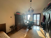 Two-bedroom Apartment of 95m² in Via Giovanni del Pian dei Carpini 11
