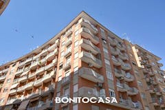Three-bedroom Apartment of 90m² in Via Giorgio Scalia 56