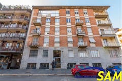 Two-bedroom Apartment of 90m² in Via Oldofredi 47