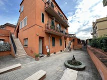 One-bedroom Apartment of 66m² in Via Vincenzo Sartori 80