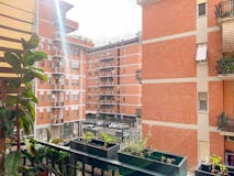 Two-bedroom Apartment of 90m² in Via Todi 60