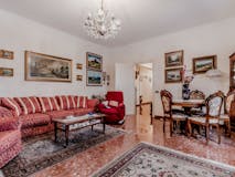 Three-bedroom Apartment of 135m² in Via Alberico Albricci 27