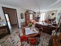 Two-bedroom Apartment of 120m² in Via Cosimo Tornabuoni 67