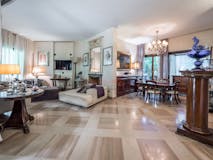 Three-bedroom Apartment of 205m² in Viale Federico Caprilli 22
