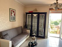 Three-bedroom Apartment of 91m² in Via Sabatino Lopez 52