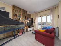 Two-bedroom Apartment of 71m² in Via Licinio Murena 56