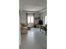 Two-bedroom Apartment of 90m² in Via Giovanni Fantoni 32