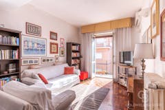Two-bedroom Apartment of 110m² in Via Troiani 27