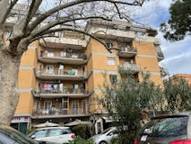 Two-bedroom Apartment of 95m² in Via Capo Palinuro 25