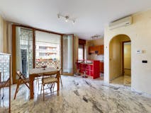 One-bedroom Apartment of 53m² in Via Guglielmo Petroni 21