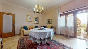 Two-bedroom Apartment of 85m² in Via Salvatore Talamo 14