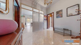 Three-bedroom Apartment of 120m² in Via Giuseppe Donati 94