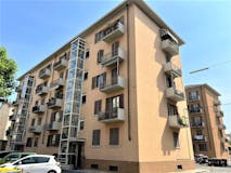 Two-bedroom Apartment of 95m² in Via Valentino Carrera 40