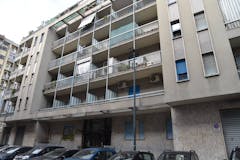 Three-bedroom Apartment of 93m² in Corso Maroncelli 38