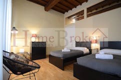 Two-bedroom Apartment of 80m² in Via Palazzuolo 116