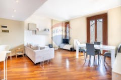 Two-bedroom Apartment of 89m² in Via Luigi Calamatta 34