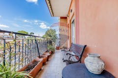 Two-bedroom Apartment of 127m² in Via Federico Tozzi 25/27