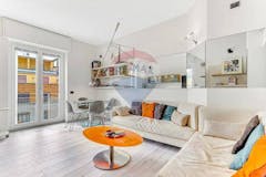 Two-bedroom Apartment of 102m² in Via Faruffini 6