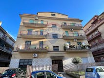 One-bedroom Apartment of 60m² in Via Anchise 13