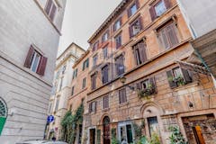Three-bedroom Apartment of 150m² in Via Di Panico 9