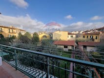 Two-bedroom Apartment of 95m² in Via lungo L'affrico 69R