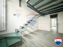One-bedroom Apartment of 77m² in Via Luigi Bodio 18