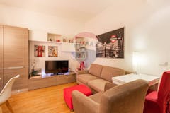 One-bedroom Apartment of 52m² in Viale Col di Lana 6