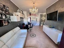 Two-bedroom Apartment of 85m² in Via Lepontina 5