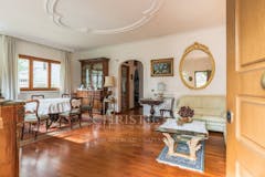 Three-bedroom Villa of 275m² in Via Vallemaio 19