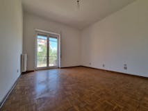 Two-bedroom Apartment of 100m² in Via Trionfale 11886