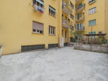 One-bedroom Apartment of 74m² in Via Casilina 379