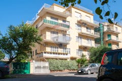 Two-bedroom Apartment of 91m² in via Calvi 9