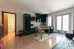 One-bedroom Apartment of 70m² in Via Castaldi 4