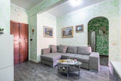 Two-bedroom Apartment of 110m² in Via Giuturna 34