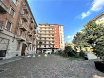 Two-bedroom Apartment of 125m² in Piazza Innocenzo Vigliardi Paravia 9