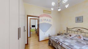 Two-bedroom Apartment of 77m² in Via Degli Armenti 59