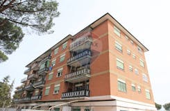 Two-bedroom Apartment of 110m² in Via Luca Ghini 135
