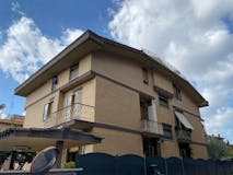 Two-bedroom Apartment of 85m² in Via Alfonso Gallo 34