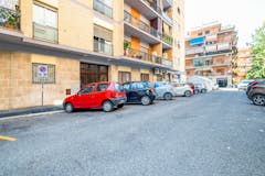 Two-bedroom Apartment of 68m² in Via Aurelio Bianchi Giovini 10