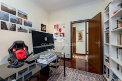 Four-bedroom Apartment of 150m² in Via Cortina d'Ampezzo 190