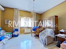 Two-bedroom Apartment of 110m² in Via Prospero Farinacci 41
