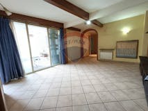 Three-bedroom Apartment of 100m² in Via Casilina 985