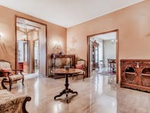 Multi-bedroom Apartment of 190m² in Via Domenico Cimarosa 3