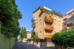 Two-bedroom Apartment of 107m² in Via Gradoli 8