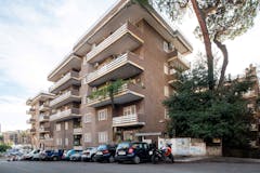 One-bedroom Apartment of 58m² in Via Emilio de Marchi 9