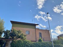 Two-bedroom Apartment of 87m² in Via Amos Cassioli 24