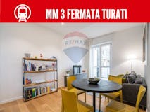 Two-bedroom Apartment of 72m² in Via G. Parini 9 9