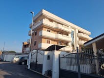 Two-bedroom Apartment of 70m² in Via Bereguardo 45